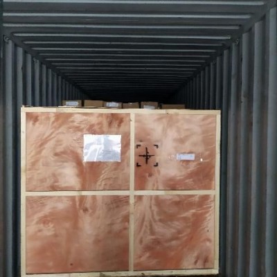 Затарка сборного контейнера на складе консолидации в Шанхае, 1х40'HQ, LCL 2109