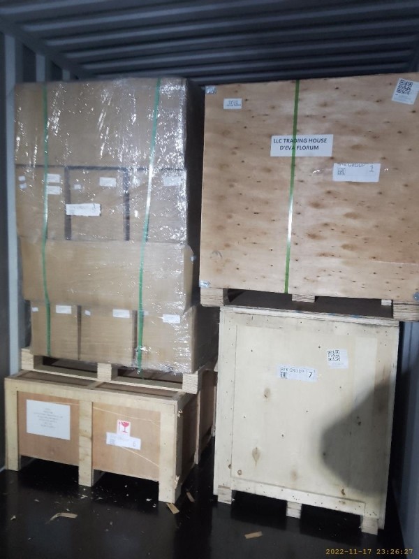 Затарка сборного контейнера на складе консолидации в Шанхае, 1х40'HQ, LCL 2210